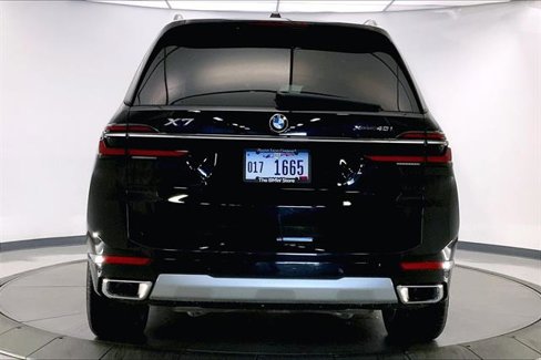 Used 2026 BMW X7 xDrive40i image 3