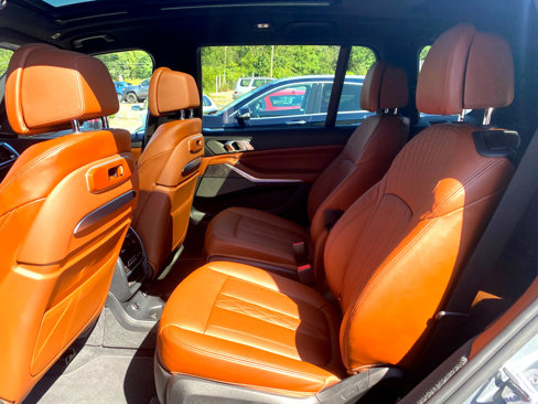 Used 2023 BMW X7 M60i w/ Executive Package image 22