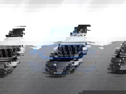 Used 2025 Jeep Wrangler Sahara image 3