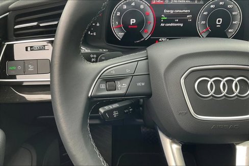 Certified 2025 Audi Q7 3.0T Premium image 18