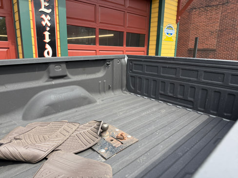Used 2015 Chevrolet Silverado 2500 High Country w/ Duramax Plus Package image 9