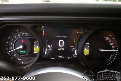 Used 2024 Jeep Wrangler Unlimited Sahara image 17