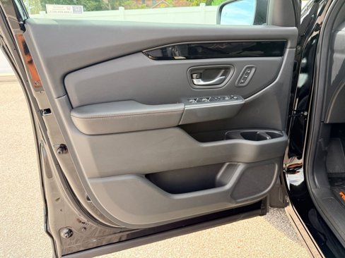 New 2025 Honda Pilot TrailSport image 20