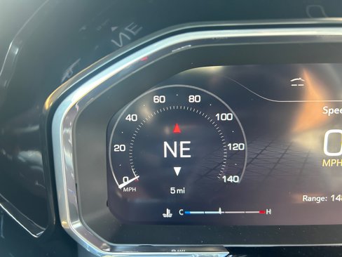 New 2026 GMC Sierra 1500 SLT image 2