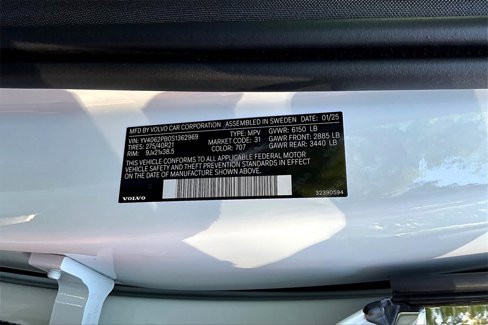 Certified 2025 Volvo XC90 B6 Plus w/ Protection Package image 16