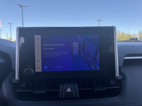 Used 2024 Toyota RAV4 LE image 20
