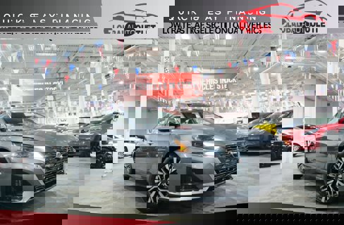 Used 2025 Nissan Altima 2.5 SV image 1