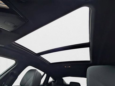 Used 2026 BMW X6 M60i image 16