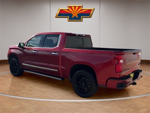 Used 2023 Chevrolet Silverado 1500 High Country w/ Technology Package image 4