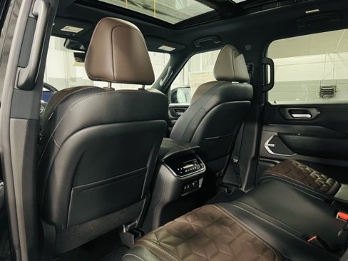 New 2025 Nissan Armada Platinum image 29