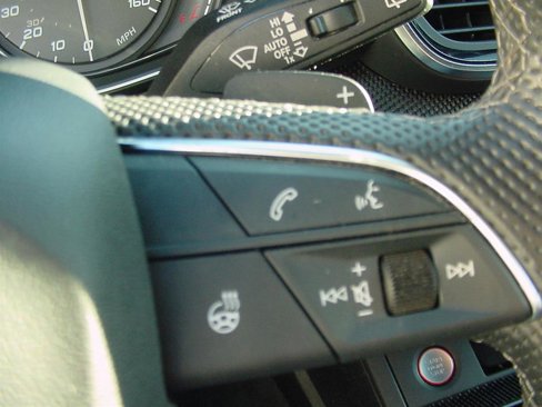 Used 2022 Audi SQ5 Premium image 32