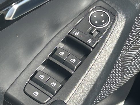 Used 2025 Kia Seltos EX w/ EX Sunroof Package image 25