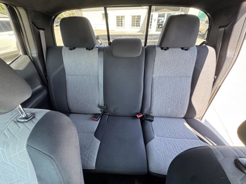 Used 2021 Toyota Tacoma TRD Off-Road image 12