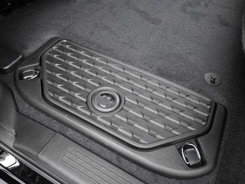 New 2025 RAM 1500 4x4 Crew Cab image 29