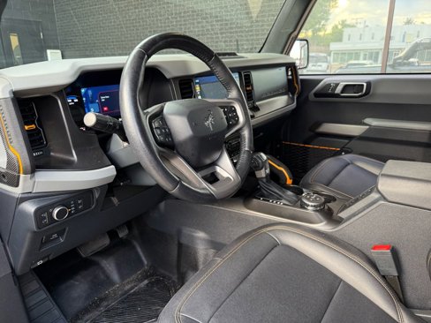 Used 2021 Ford Bronco Badlands image 2