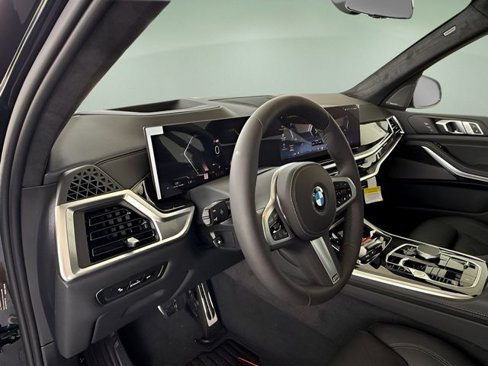 Used 2026 BMW X7 xDrive40i w/ M Sport Package image 23
