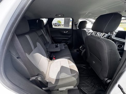 Used 2023 Chevrolet Blazer LT w/ Convenience Package image 10