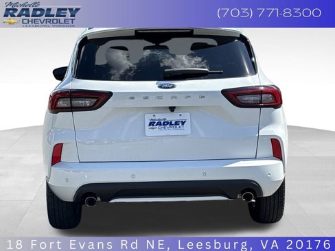Used 2023 Ford Escape ST-Line w/ Tech Pack #1 image 4