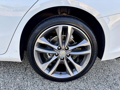 Used 2023 Chevrolet Malibu LT image 39