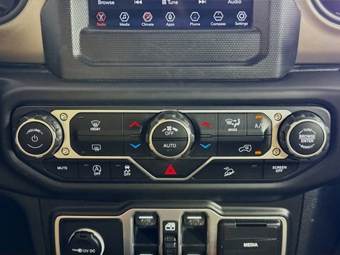 Used 2018 Jeep Wrangler Unlimited Sport S image 16