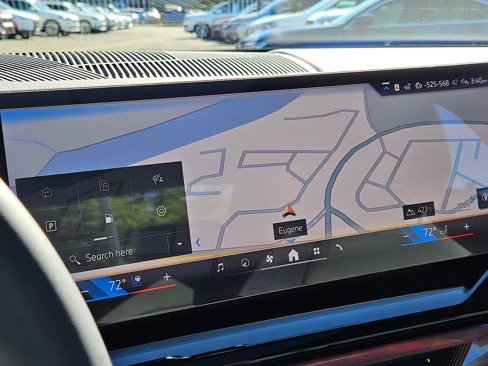New 2026 BMW 550e xDrive w/ Premium Package image 29