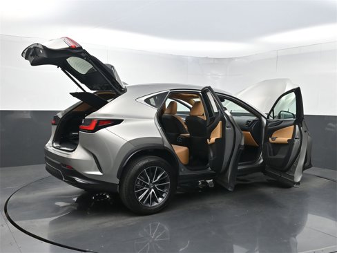 Used 2024 Lexus NX 250 FWD w/ Premium Package image 38