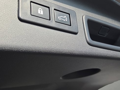 Certified 2025 Subaru Forester Limited image 36