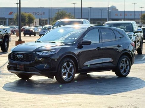 Used 2025 Ford Escape ST-Line image 5