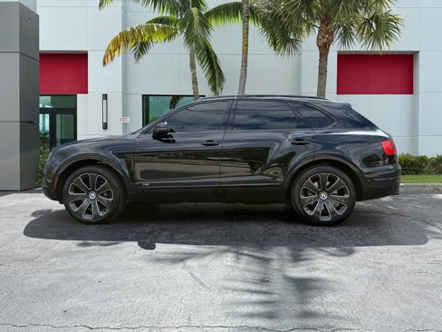 Used 2020 Bentley Bentayga Design Series image 19