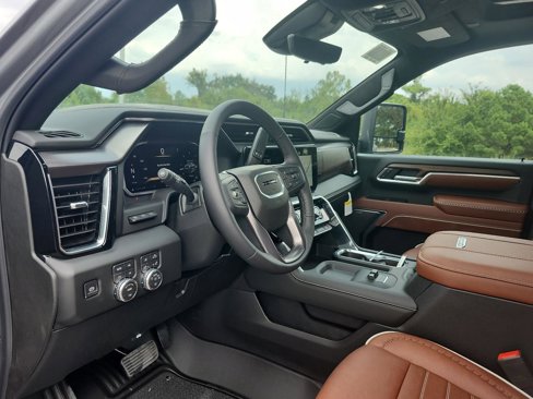 New 2026 GMC Sierra 3500 Denali Ultimate image 14