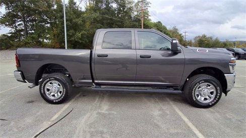 Used 2025 RAM 2500 Tradesman image 9