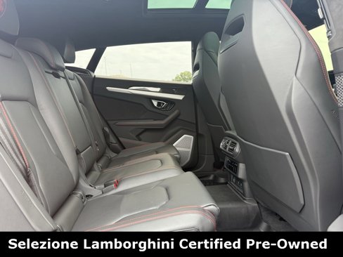Used 2022 Lamborghini Urus image 44