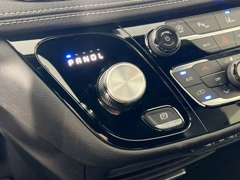 New 2025 Chrysler Pacifica Select image 17