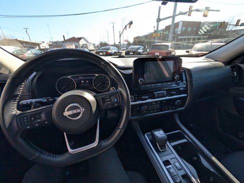 Used 2022 Nissan Pathfinder SV image 22