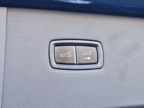 New 2025 Porsche Cayenne Coupe image 22