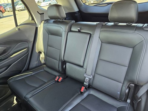 Used 2024 GMC Terrain SLT image 19