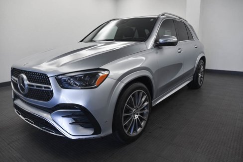 Used 2024 Mercedes-Benz GLE 450 4MATIC image 3