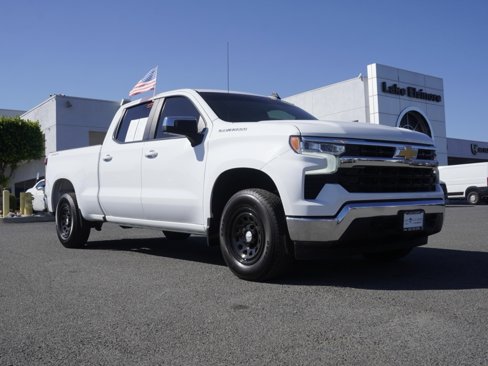 Used 2024 Chevrolet Silverado 1500 LT image 2