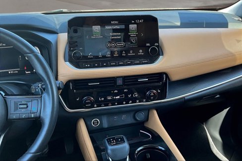 Used 2023 Nissan Rogue Platinum w/ Platinum Premium Package image 11