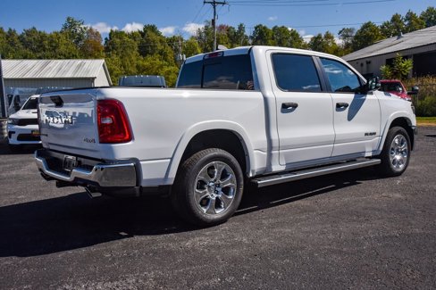 New 2026 RAM 1500 4x4 Crew Cab image 3