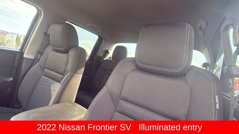 Used 2022 Nissan Frontier SV image 11