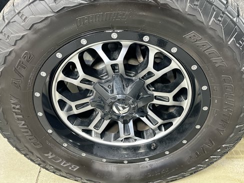 Used 2024 GMC Sierra 2500 AT4 w/ AT4 Premium Plus Package image 29