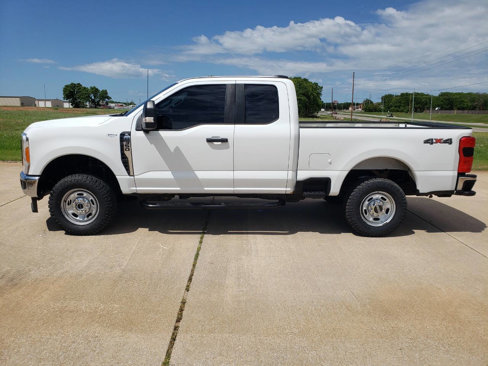 Used 2023 Ford F350 XL w/ 360-Degree Camera Package image 2