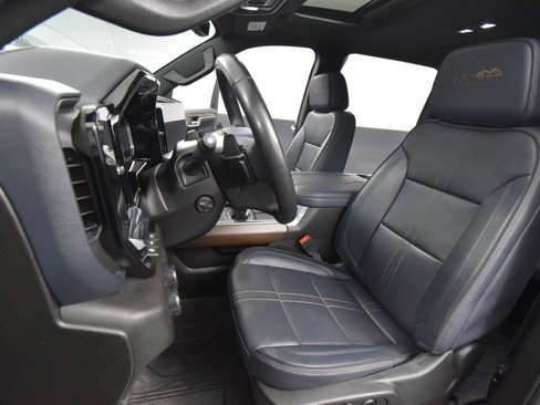 Used 2024 Chevrolet Silverado 1500 High Country image 26