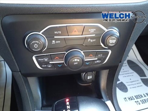Used 2022 Dodge Charger SXT image 11