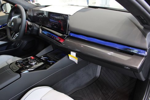 New 2026 BMW M5 w/ Carbon Package image 43