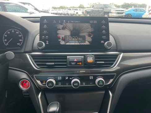 Used 2019 Honda Accord Sport image 16