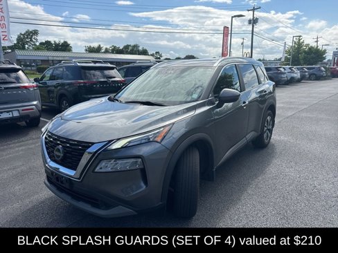 Used 2022 Nissan Rogue SV w/ SV Premium Package image 5