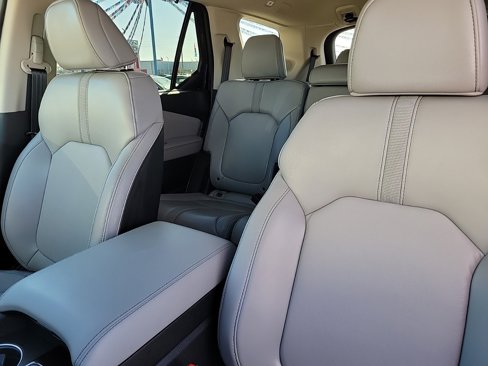 New 2025 Honda Pilot Touring image 15