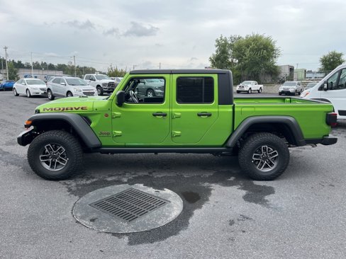 New 2025 Jeep Gladiator Mojave image 8